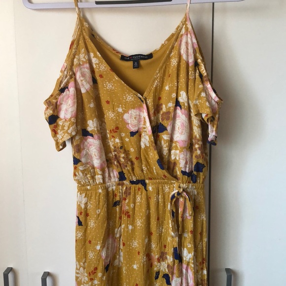 Dress - Picture 4 of 6